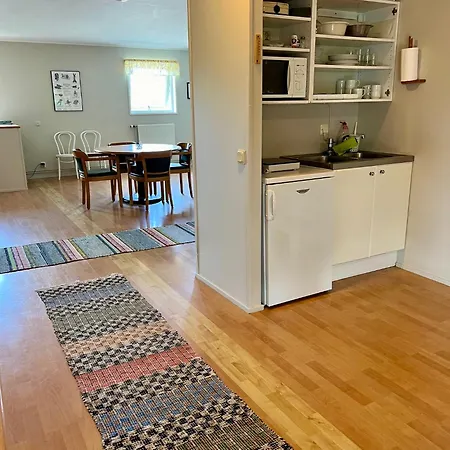 Konukevi Klobbars Gaesthem O *